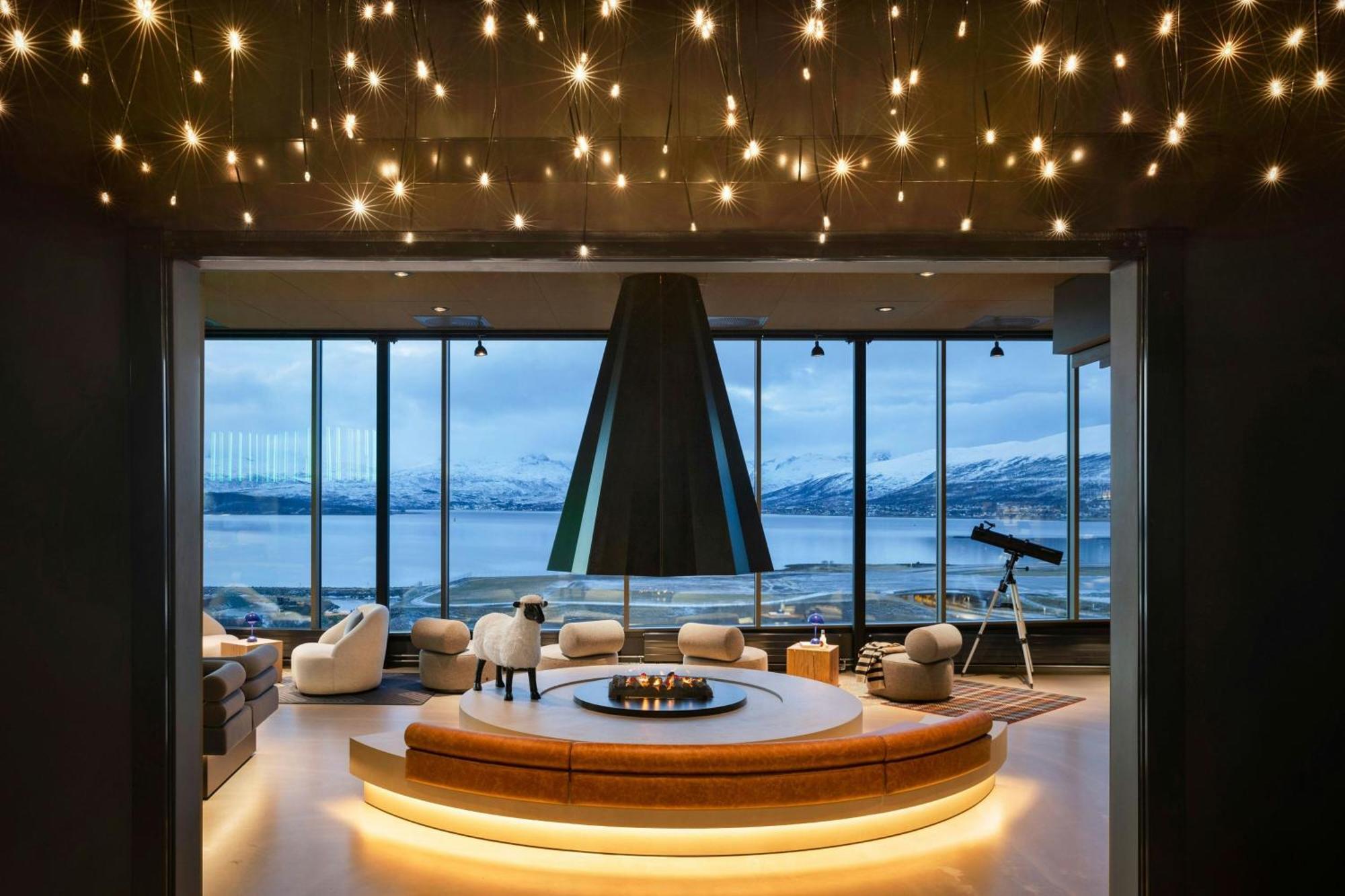 Moxy Tromso Hotel Buitenkant foto